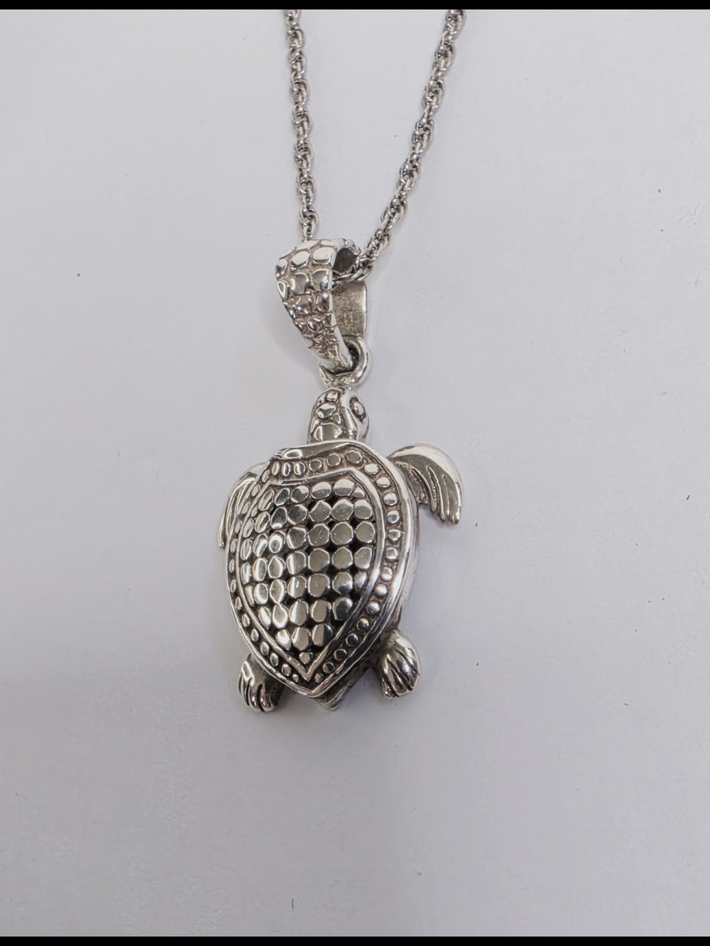 ATI Solid Sterling Silver Turtle Pendant Necklace - Picture 2 of 8
